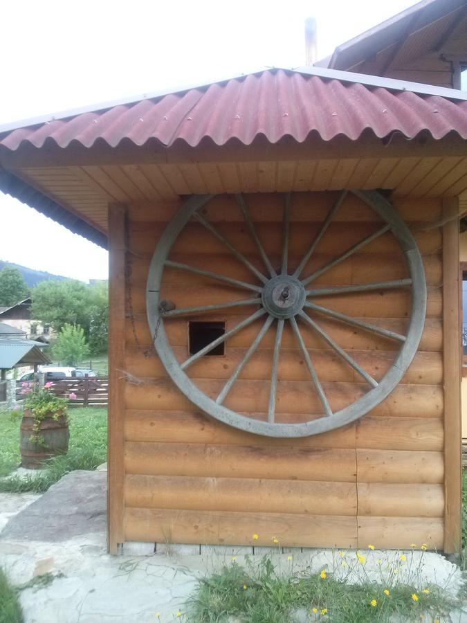 Starovitska Hata - Ethno-Cottage Verkhovyna Extérieur photo